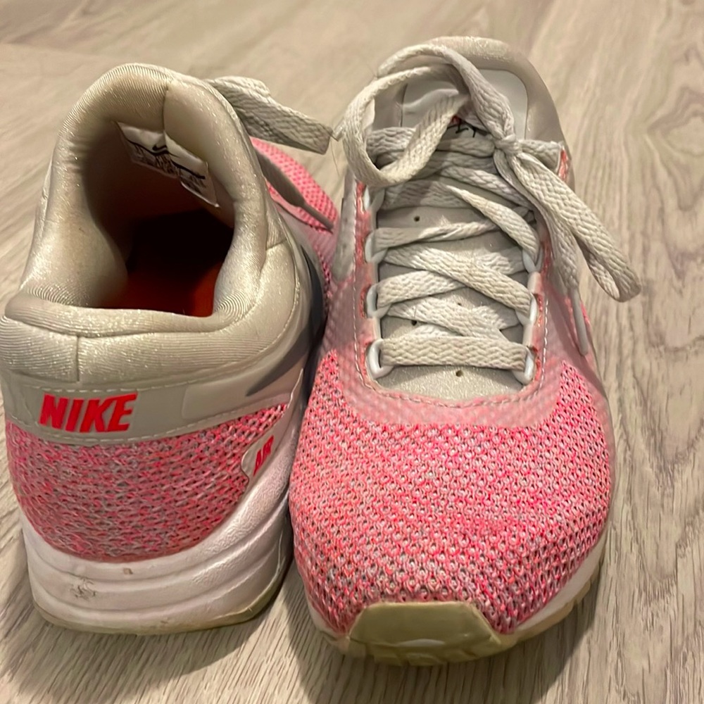 Nike AirMax - Size 5 Youth
